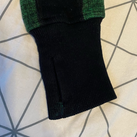 2010 Lululemon Scuba Hoodie - Picture 4 of 5